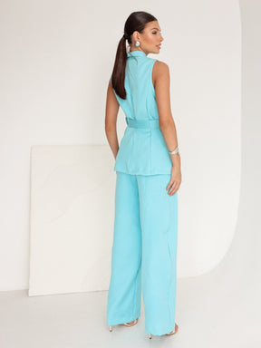 Conjunto em Alfaiataria Colete em V com Faixa e Calça Modelagem Reta Monique