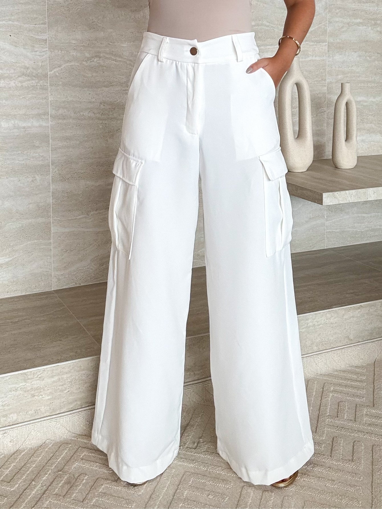 Calça Cargo Pantalona Alfaiataria  Raquel